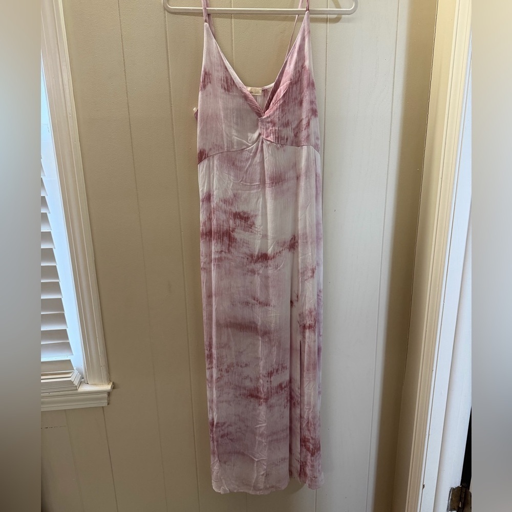 Everyday Effortless Tie-Dye Maxi Dress with side slit chic and minimal - Picture 2 of 4